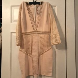 Luxxel Lace Cream Deep V Dress Size M NWT